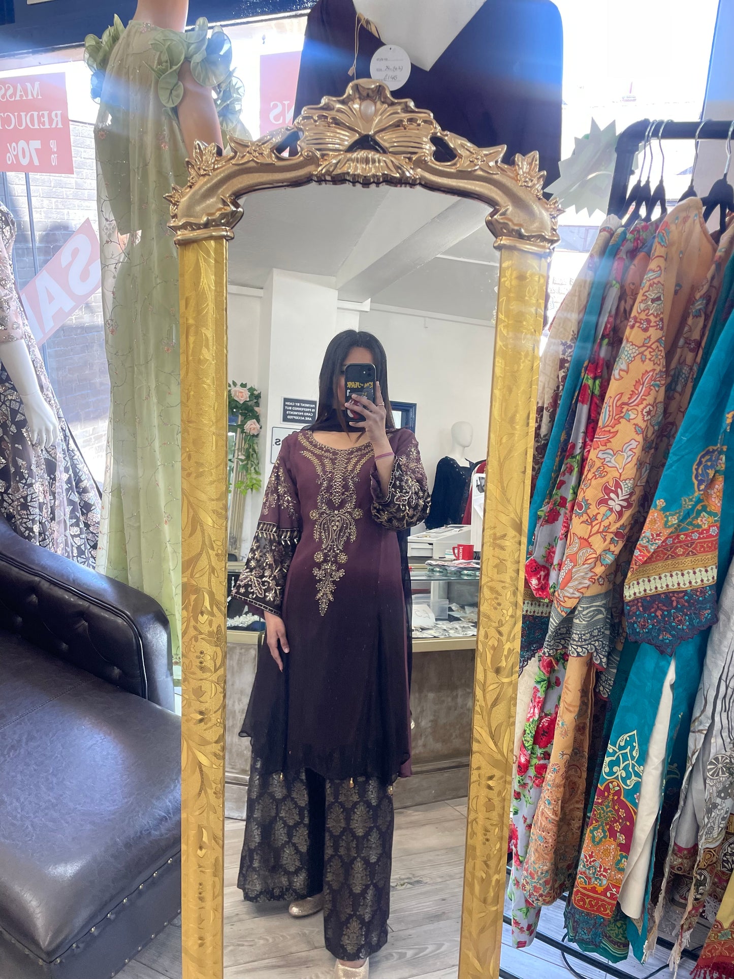 Chiffon suit with Brocket Plazo